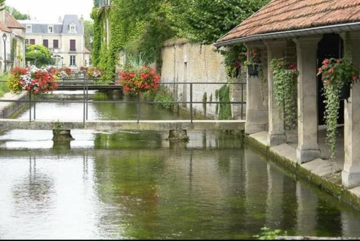 Chambre Is Is-sur-Tille Exterior foto